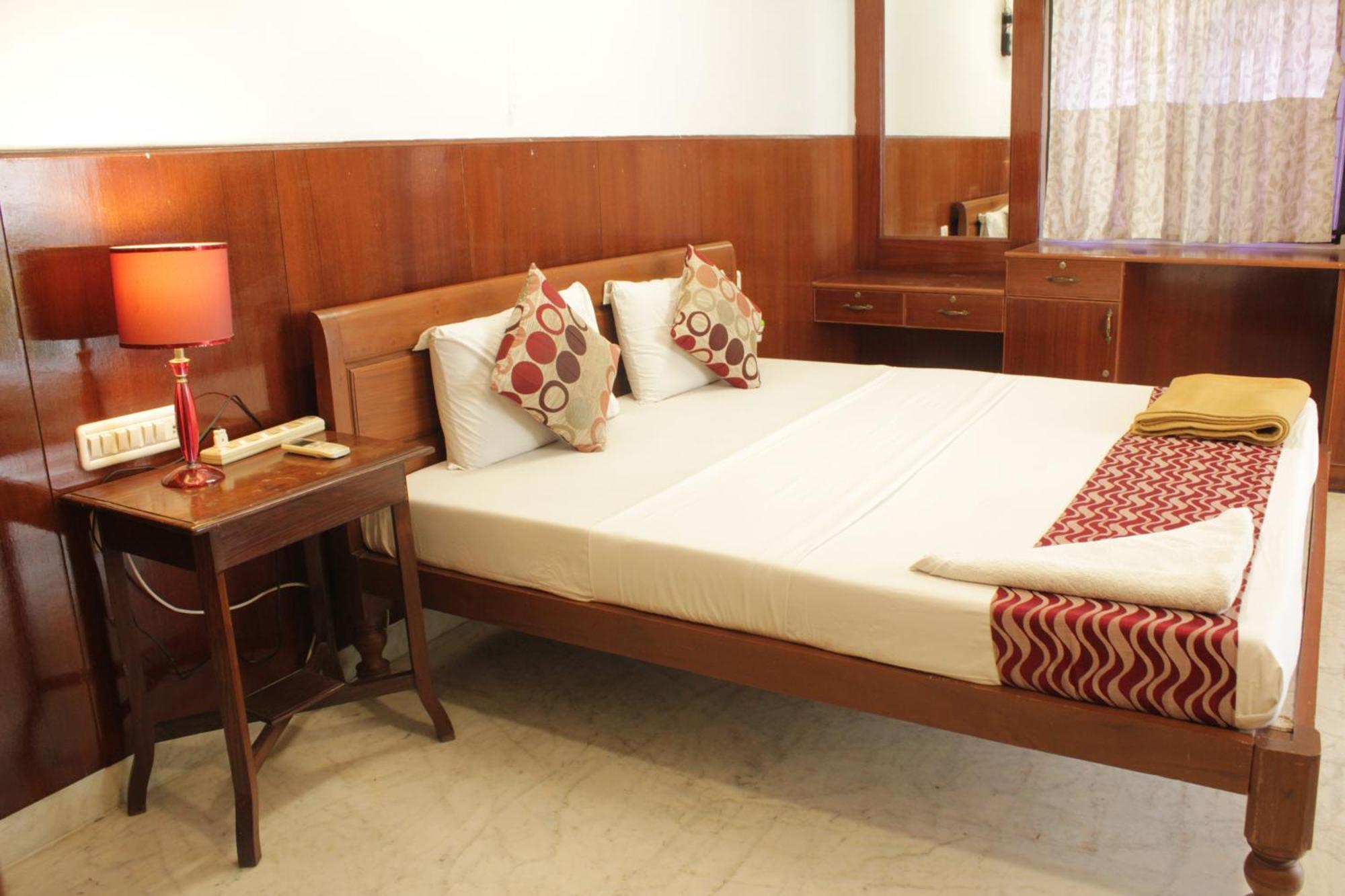 Bed and Breakfast Happy Planet à Chennai Extérieur photo